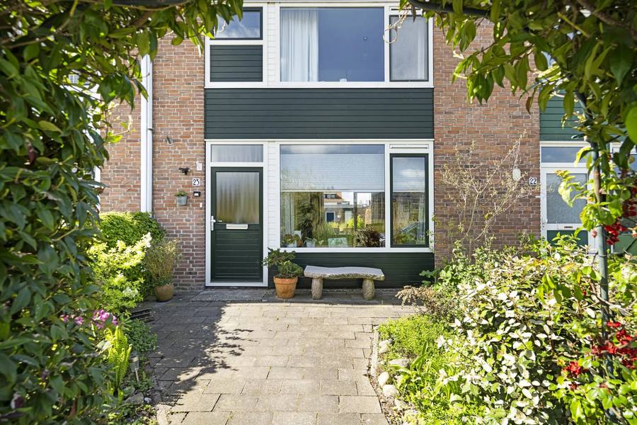 Nicolaas Maeskade 23, Voorschoten