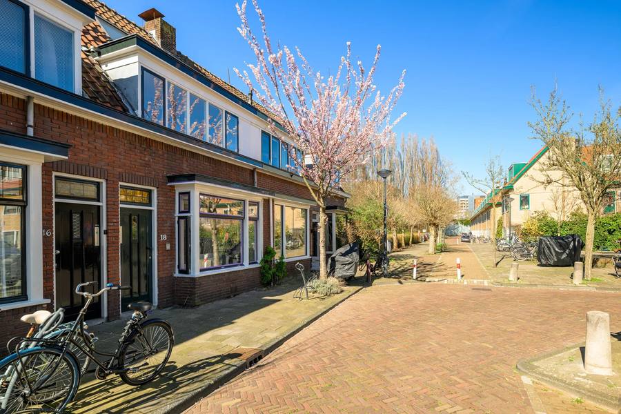 Lopsenstraat 18, Leiden