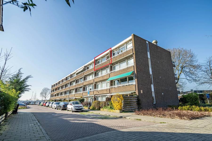 Burgemeester Wapstraat 66, Zoeterwoude