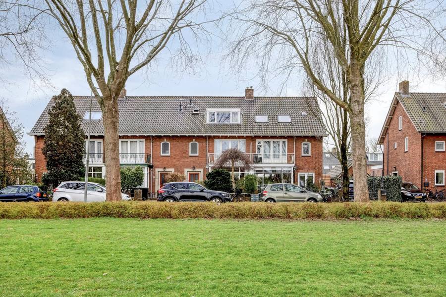 Johan Willem Frisolaan 51, Voorschoten
