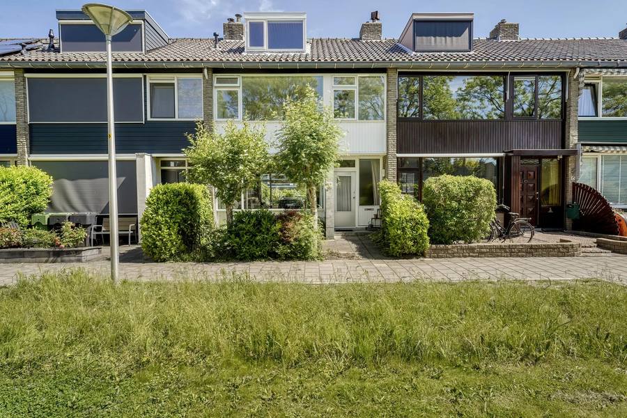 Carel Fabritiuslaan 13, Voorschoten
