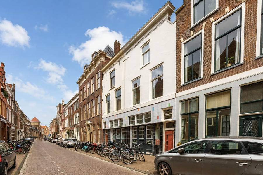 Hogewoerd 148, Leiden