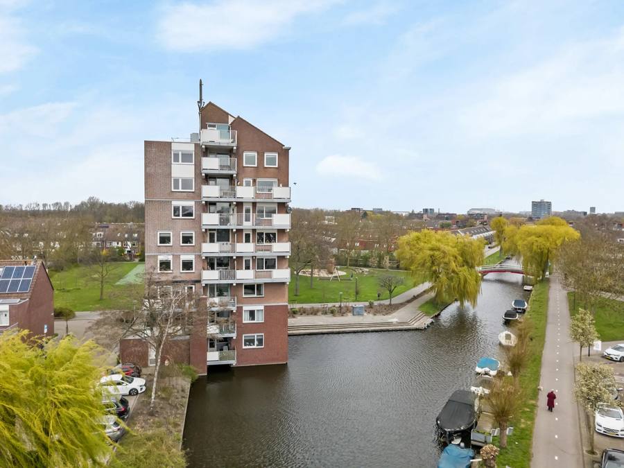 Ank van der Moerstraat 12, Leiden