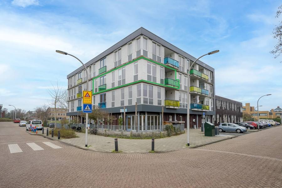 Ter Lips 21, Voorschoten