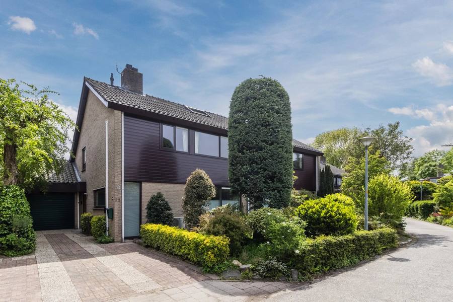 Roucooppark 25, Voorschoten