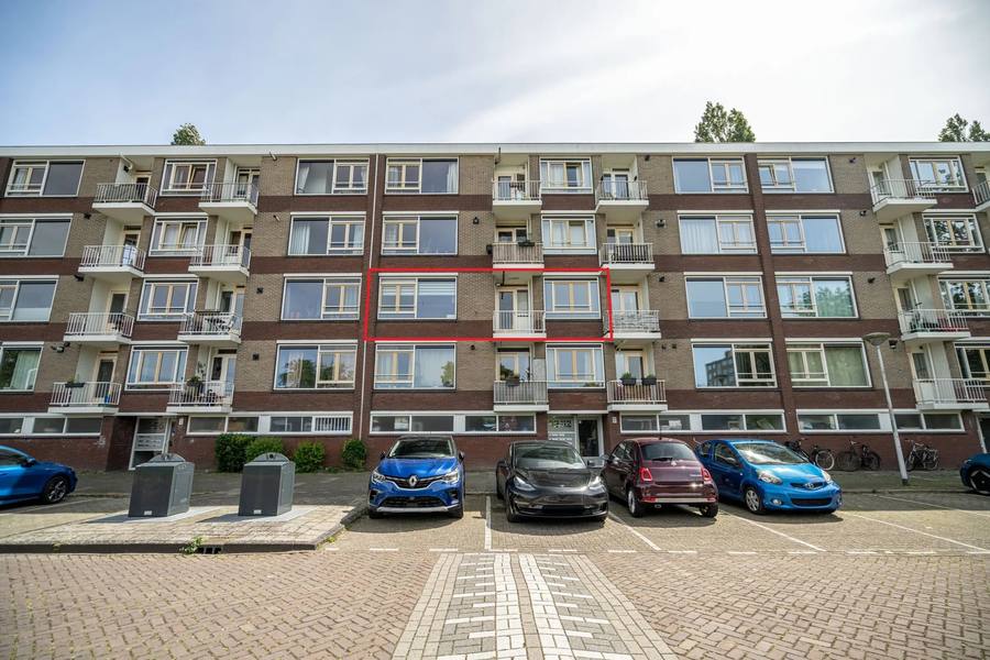 Mahlerstraat 100, Leiden