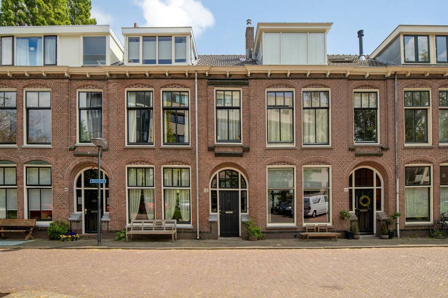 Maredijk 147, Leiden
