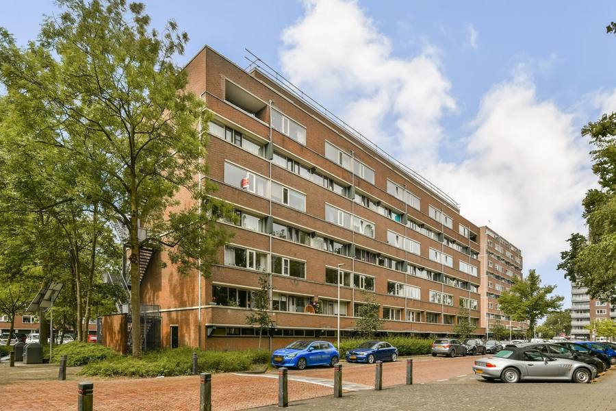 Santhorst 77, Leiderdorp