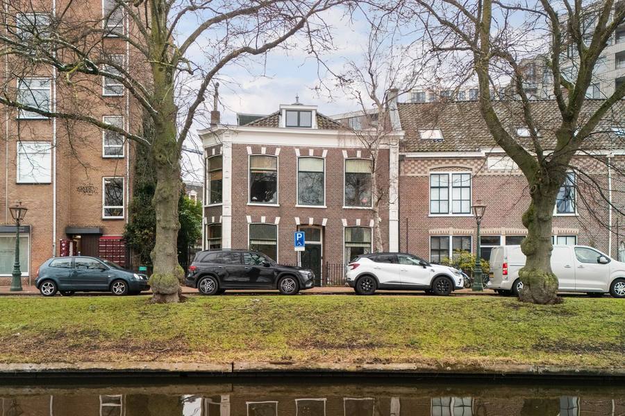 Rijnsburgersingel 42, Leiden