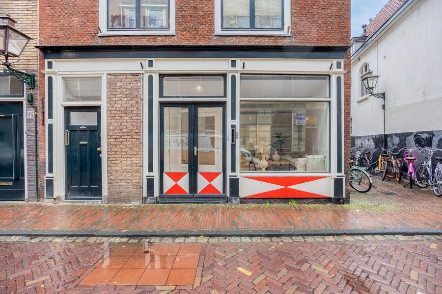 Hogewoerd 97, Leiden