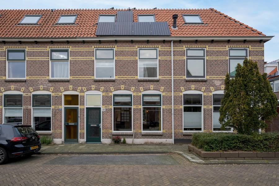 Tulpstraat 17, Voorschoten