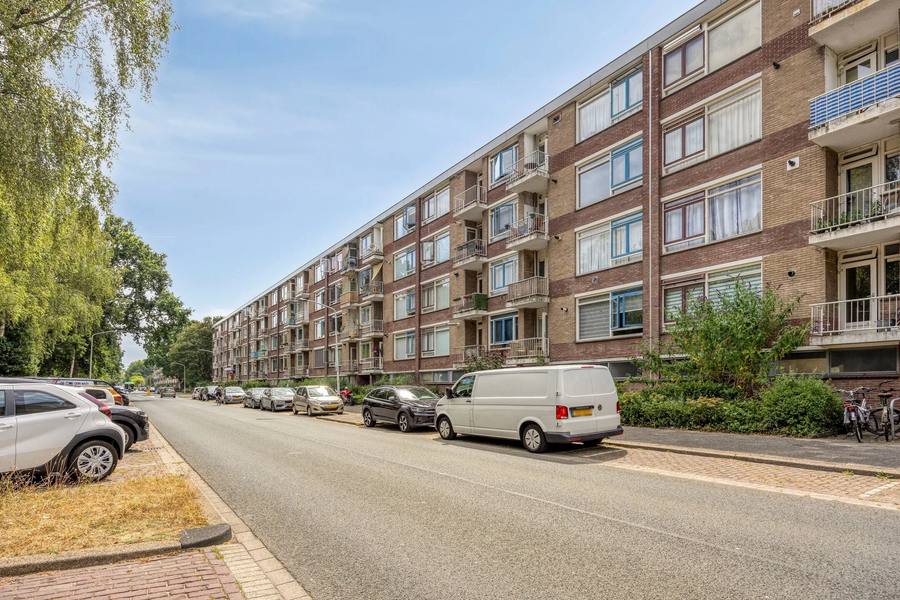 Brahmslaan 47, Leiden