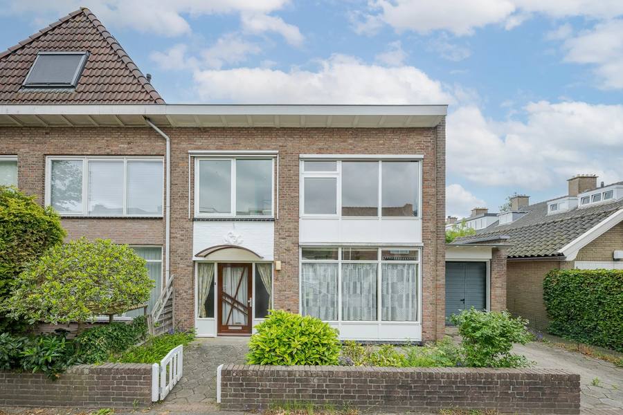 Frederik Hendriklaan 4, Voorschoten