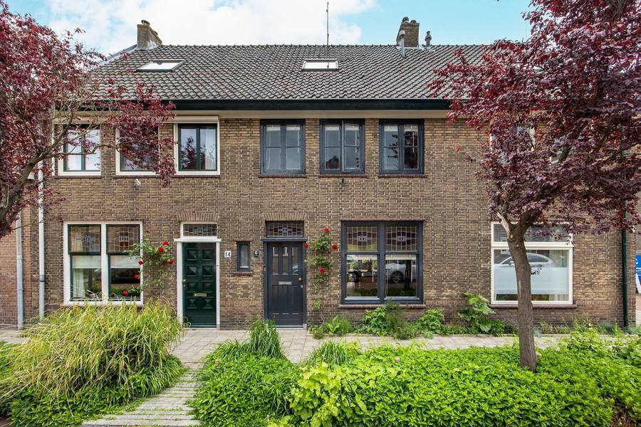 Julianastraat 12, Leiden