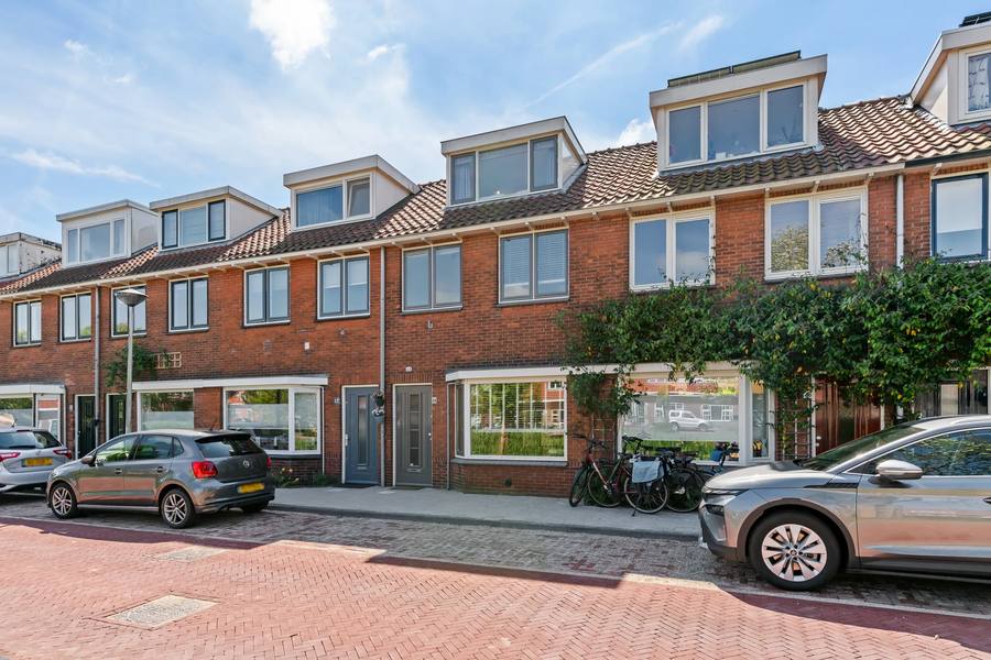 Staringkade 44, Leiden