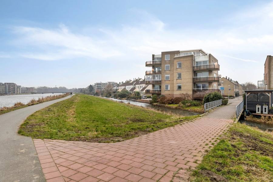 Buitendijklaan 120, Leiderdorp