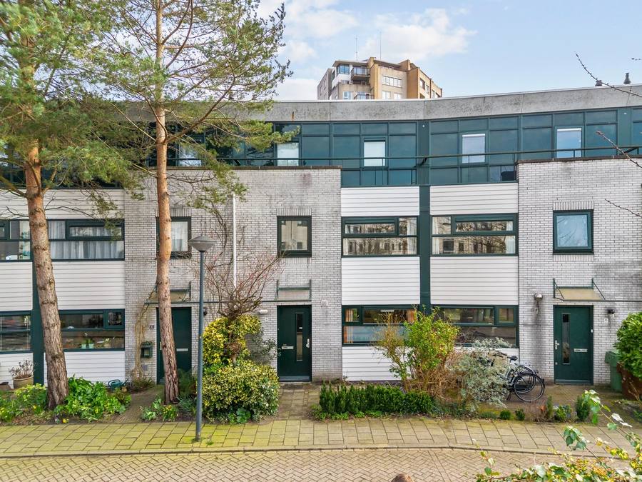 Chris de Jongstraat 8, Leiden