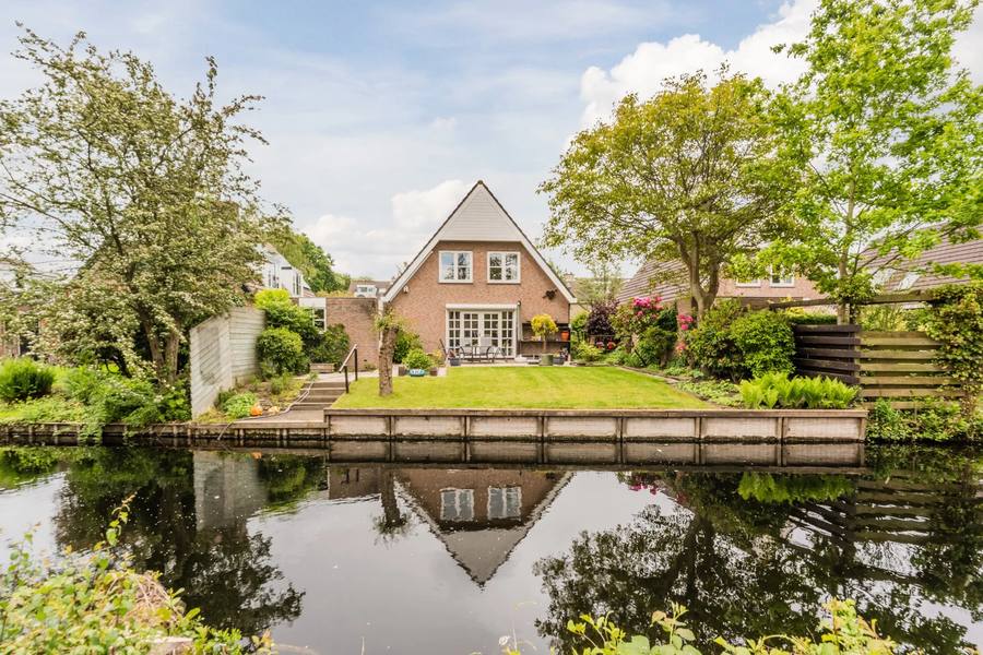 Rosa Spierlaan 25, Oegstgeest