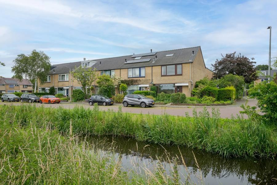Brahmslaan 20, Voorschoten