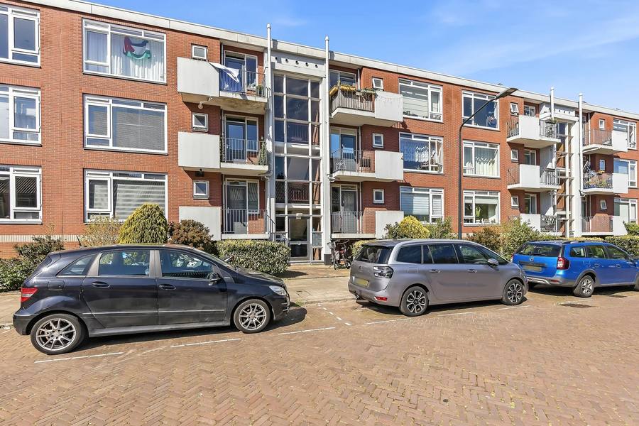 Peter van Anrooystraat 75, Leiden