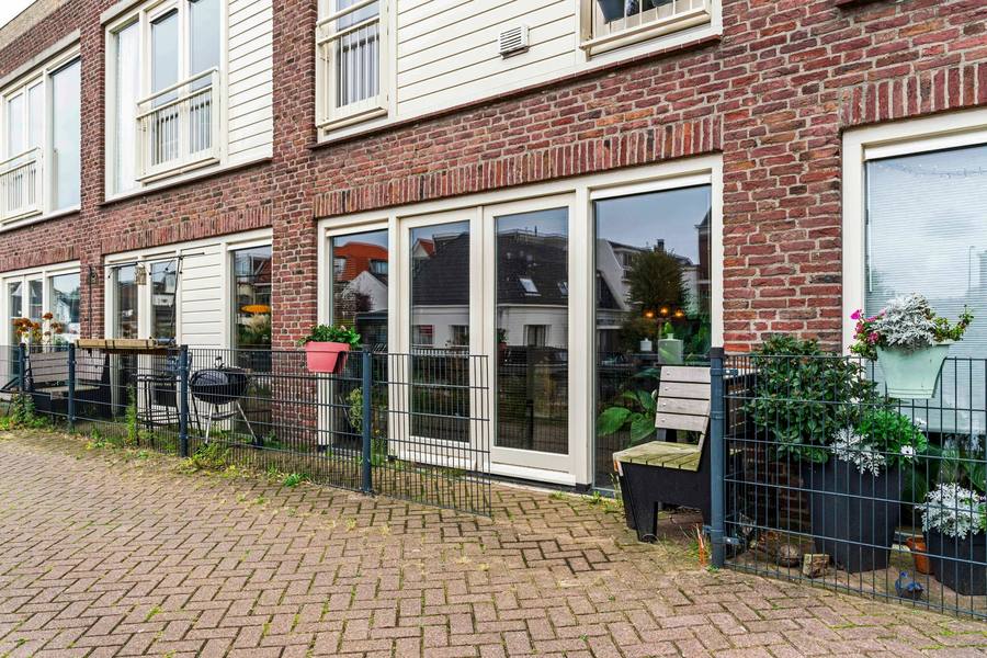 Overrijn 6, Leiden