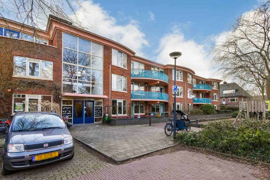 De Meij van Streefkerkstraat 100, Leiden