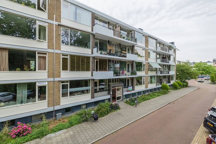Lelielaan 35, Oegstgeest