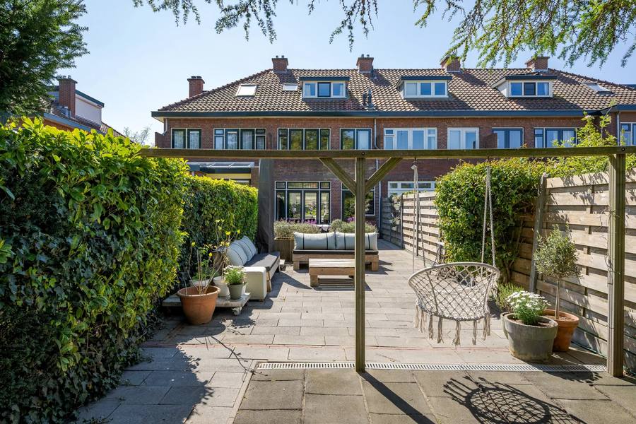 Willem de Zwijgerlaan 38, Voorschoten