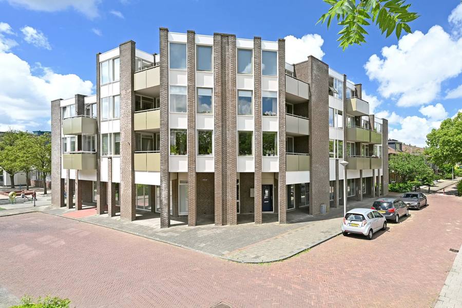 Poortershof 14, Leiderdorp