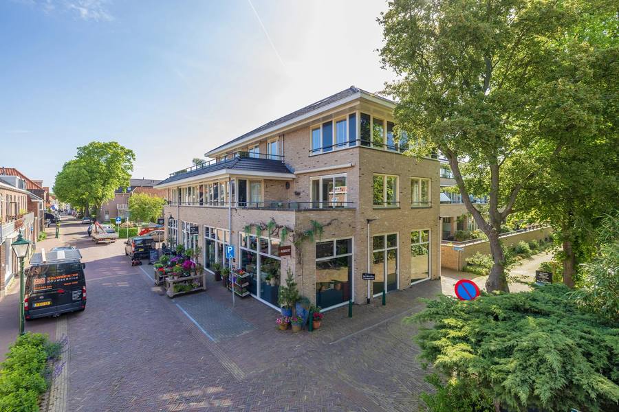 Dekkersgaard 6, Warmond