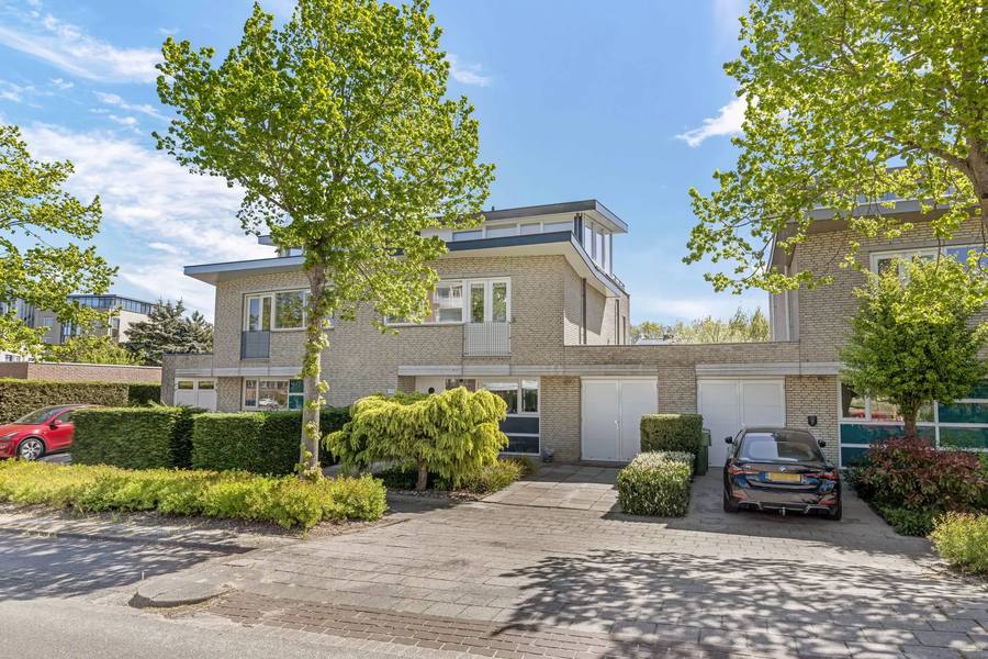 Bertus van Akenlaan 119, Voorschoten
