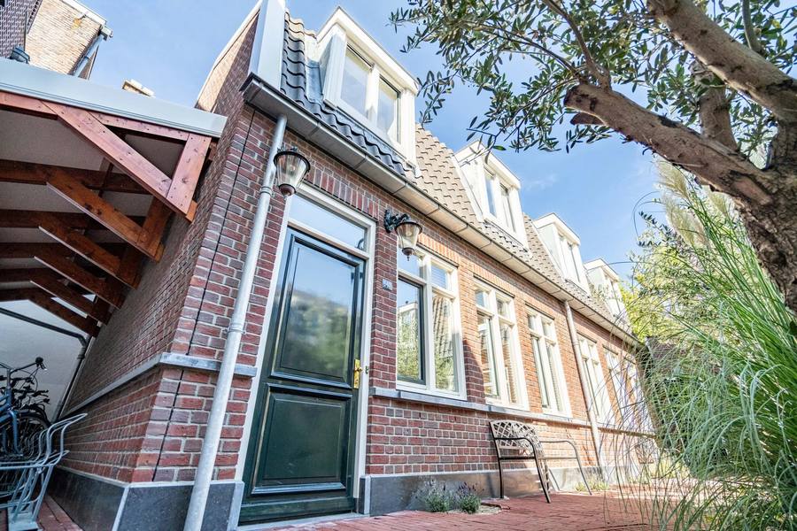 Middelstegracht 147, Leiden