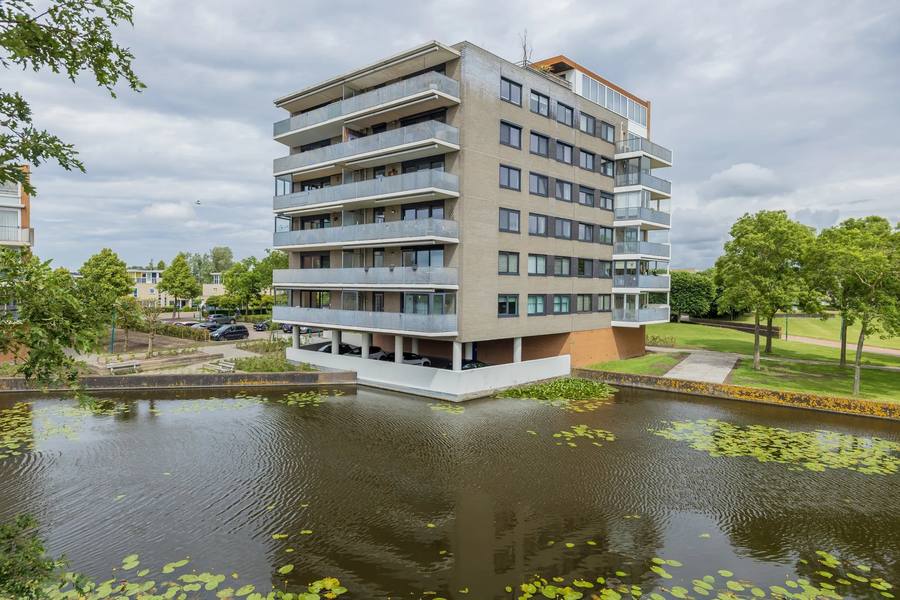 Mien Ruyspark 54, Oegstgeest