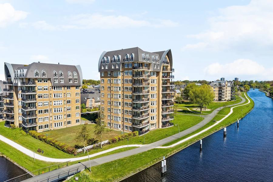 Annie M.G. Schmidtlaan 420, Voorschoten