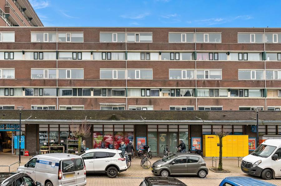 Laan van Ouderzorg 102, Leiderdorp