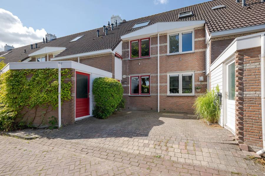 Bram Limburgstraat 46, Voorschoten