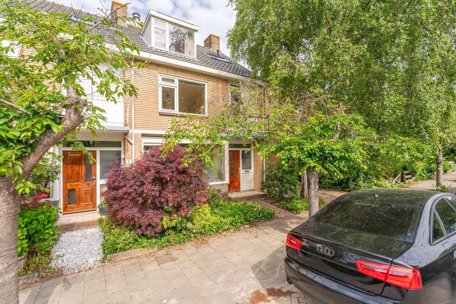 Pieter de Hoochlaan 7, Oegstgeest