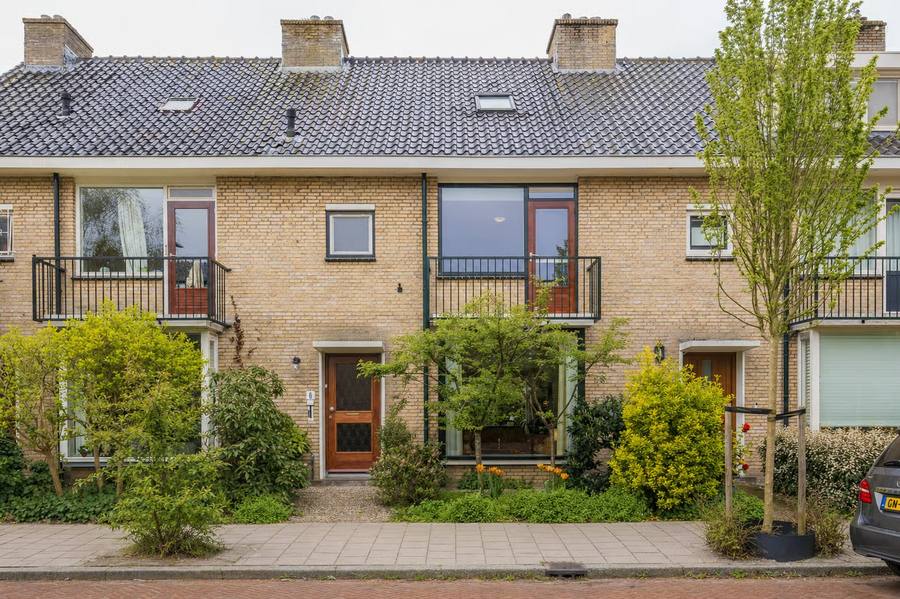 Rembrandt van Rijnlaan 6, Oegstgeest