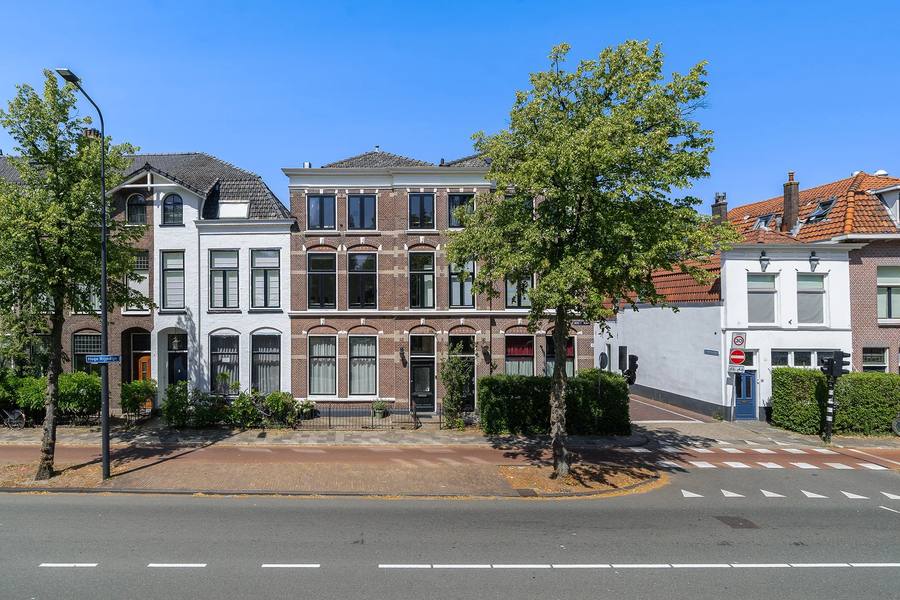 Hoge Rijndijk 44, Leiden