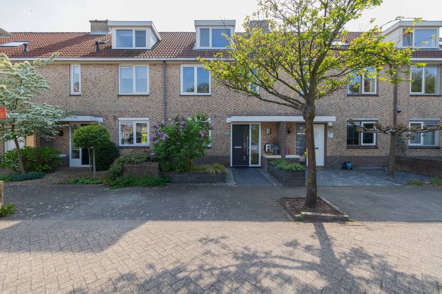 Adriaan Schuurmanlaan 41, Oegstgeest