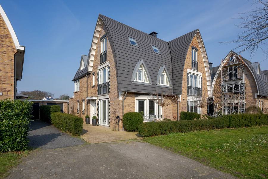 Multatulilaan 59, Voorschoten