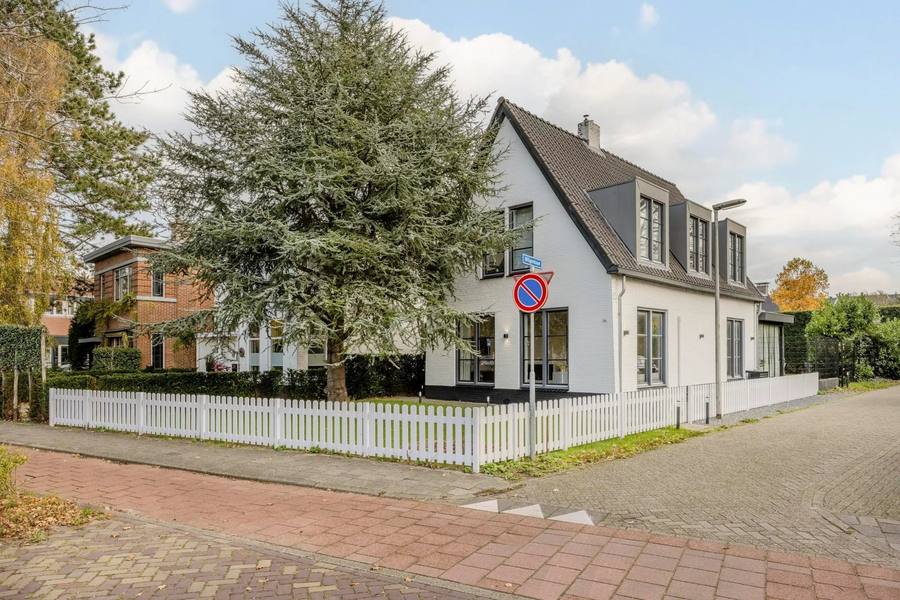 Veurseweg 169, Voorschoten