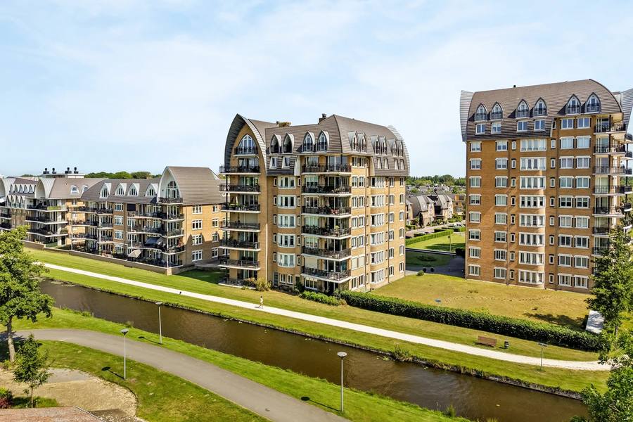 Annie M.G. Schmidtlaan 394, Voorschoten