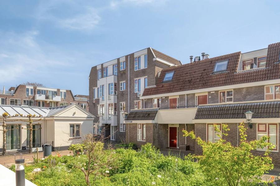 Neeltje van Zuytbrouckhof 24, Leiden