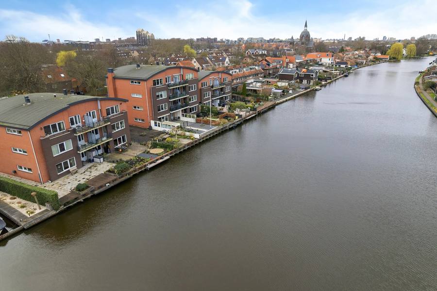 Hoge Rijndijk 67, Zoeterwoude
