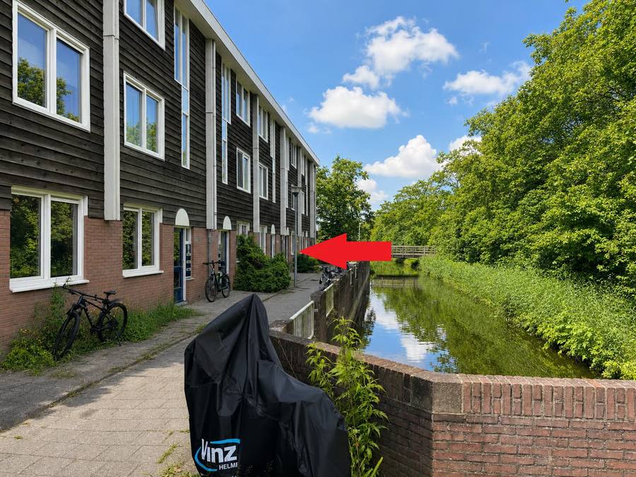 Aletta Jacobsplantsoen 102, Voorschoten