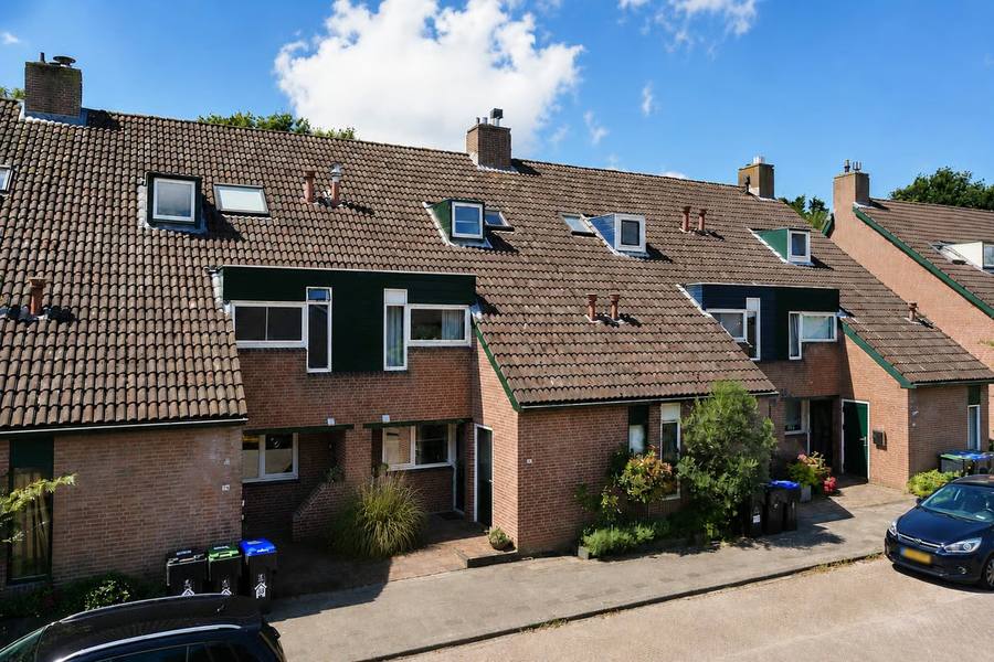 Lisdoddekreek 34, Leiderdorp