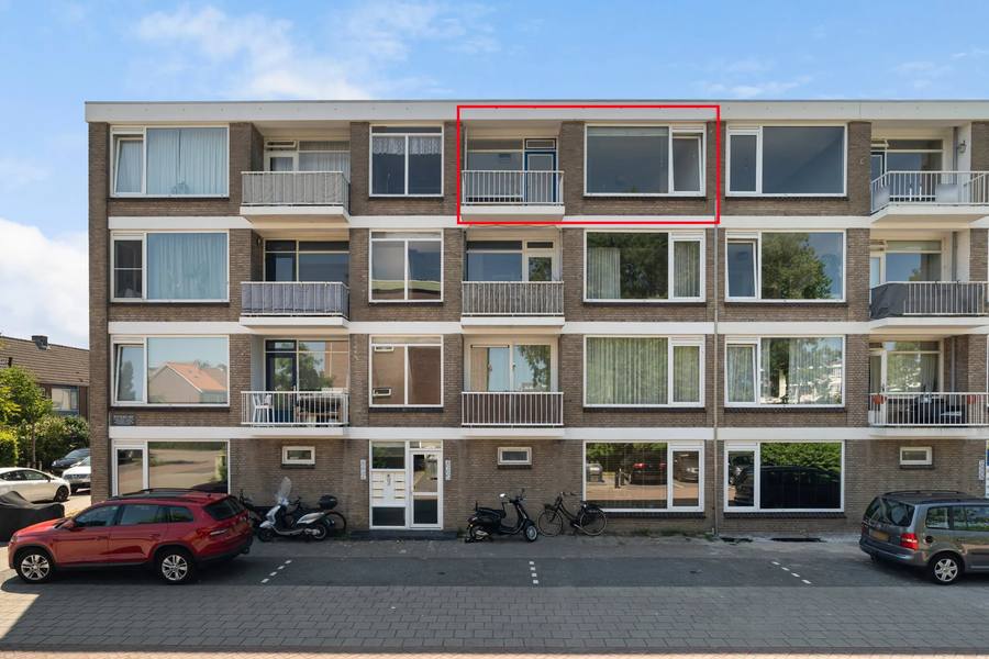 Ruysdaelhof 40, Voorschoten