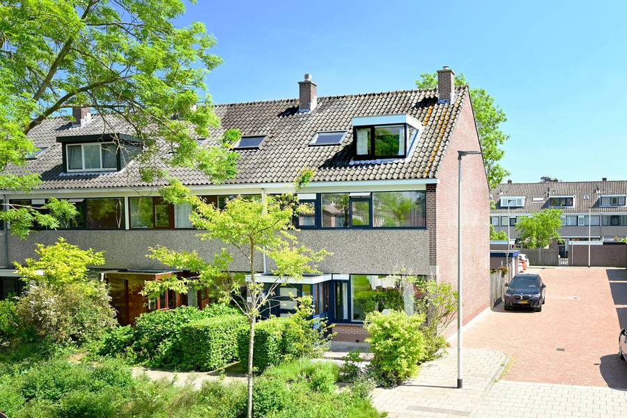 Vossiuslaan 30, Leiderdorp