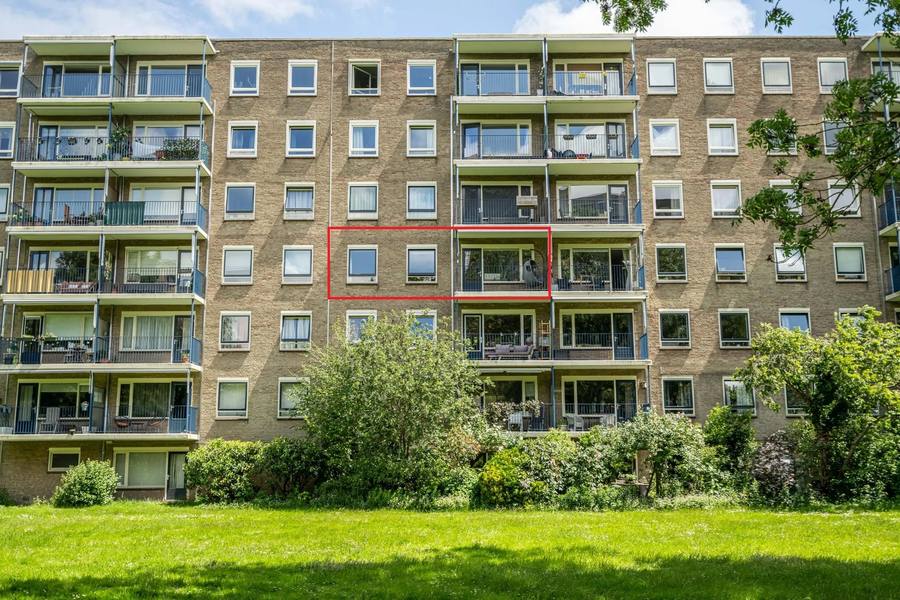 Aert van Neslaan 316, Oegstgeest